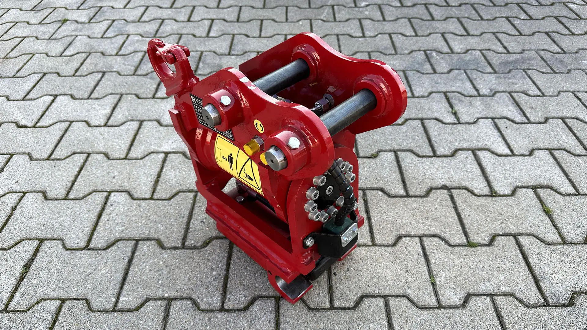 Schwenkmotor nach Maß mit hydraulischem Schnellwechsler passend für Lehnhoff MS01 / mit Lasthaken