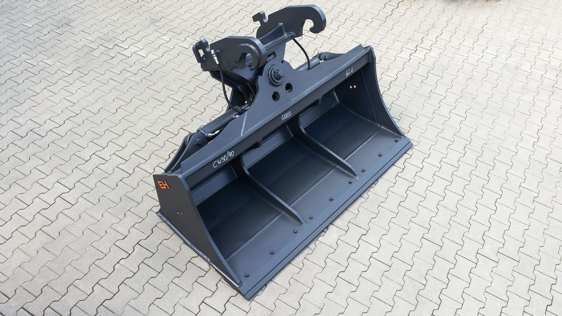 Hydraulic ditch cleaning bucket suitable for Verachtert CW40 / 2200 mm / cat. 6G / with bolt-on cutting edge