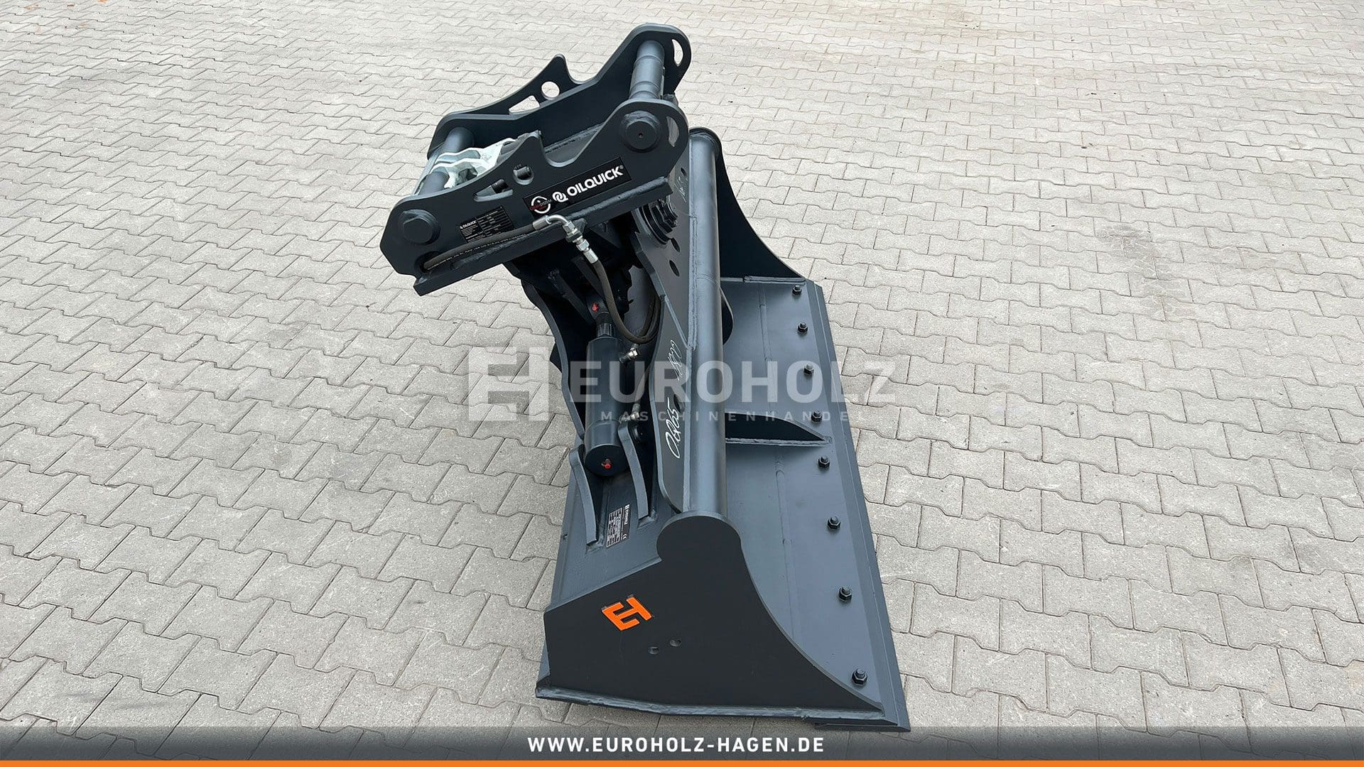 Hydraulic ditch cleaning bucket suitable for OilQuick OQ65 / 1800 mm / cat. 3G / with bolt-on cutting edge