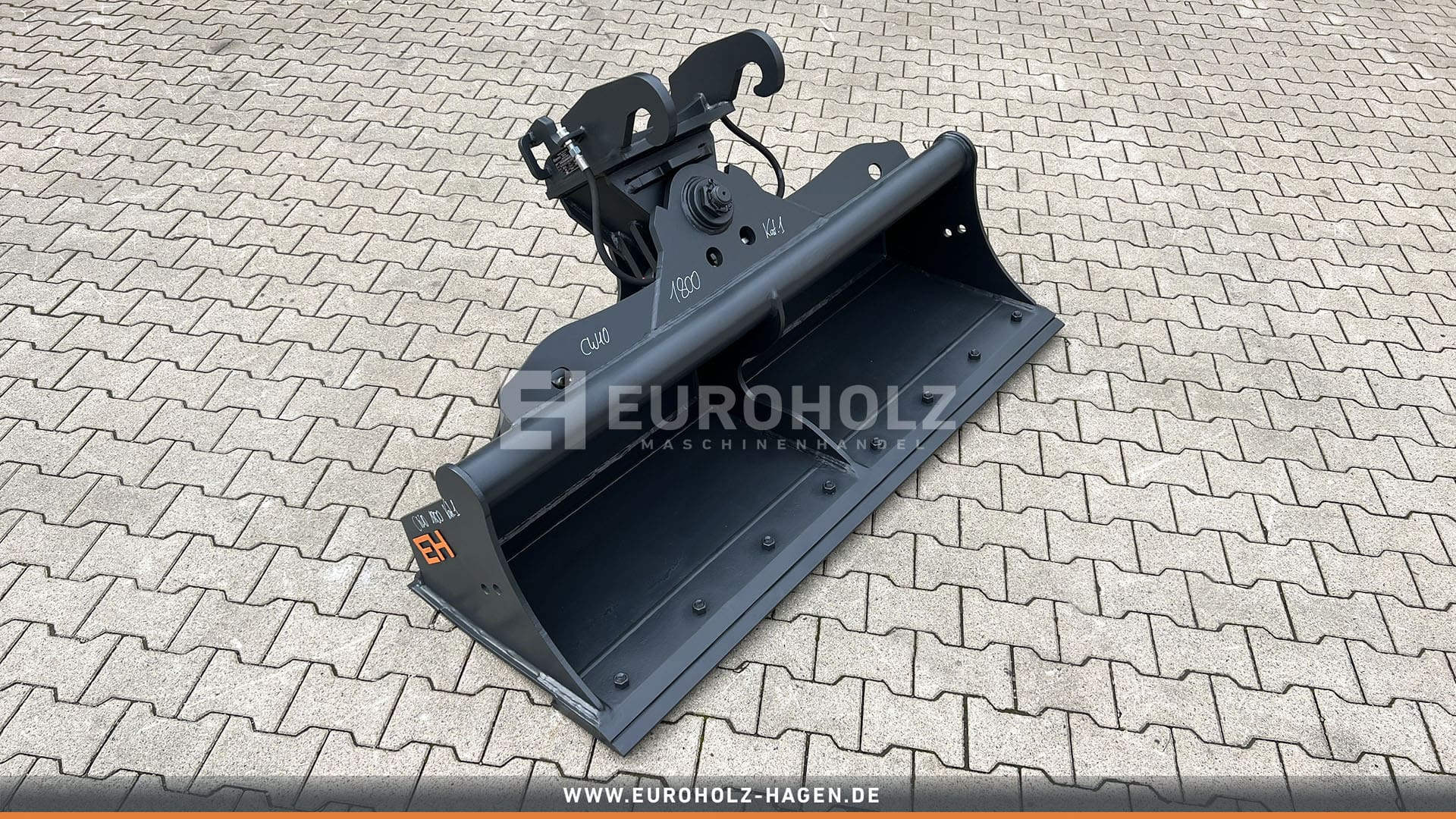 Hydraulic ditch cleaning bucket suitable for Verachtert CW10 / 1800 mm / cat. 1G / with bolt-on cutting edge